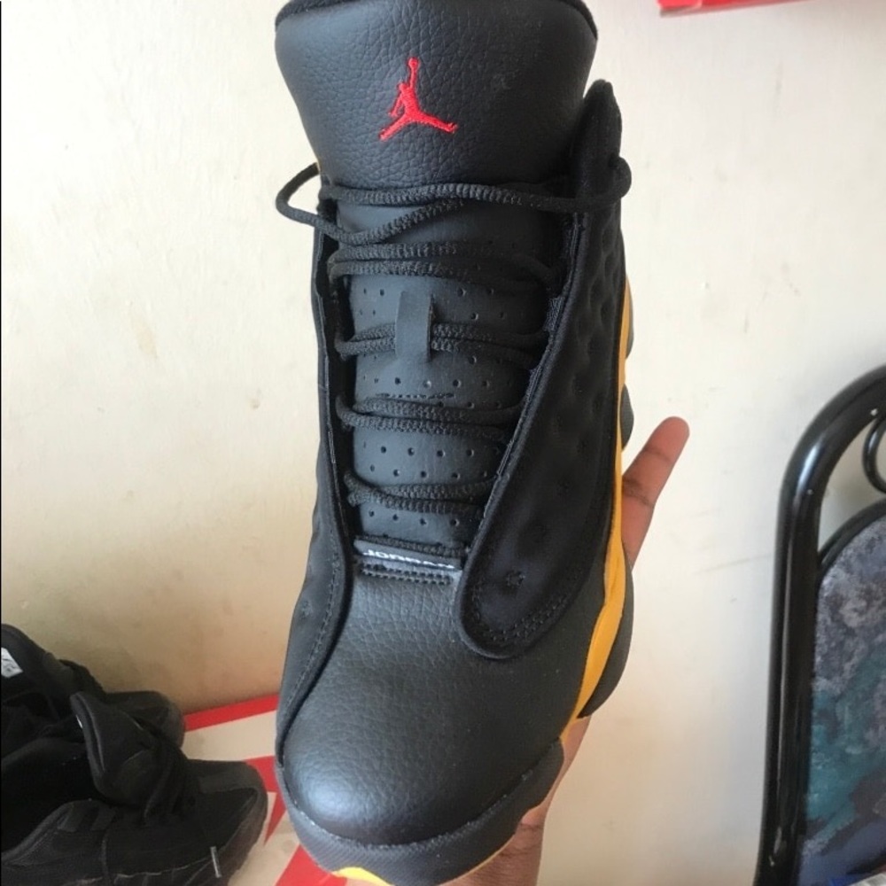 Jordan 13 - Picture 3 of 3